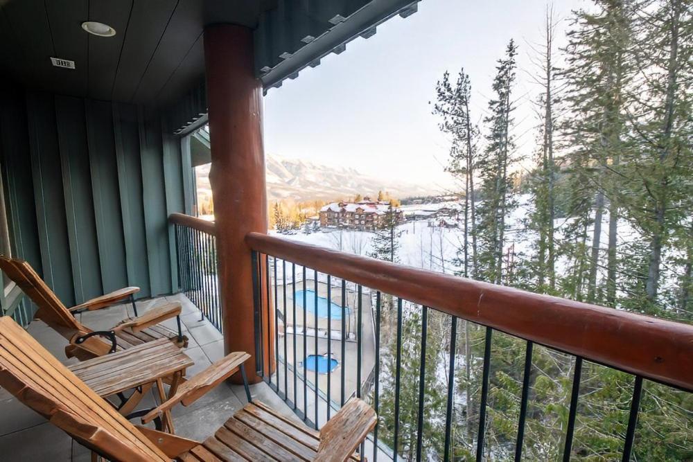 Snow Creek Lodge By Fernie Lodging Co Bagian luar foto
