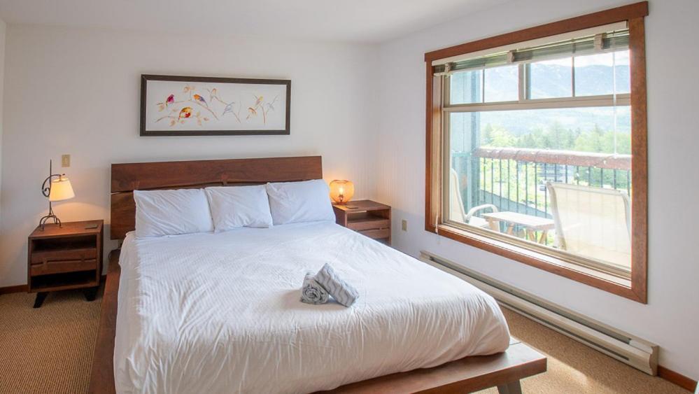 Snow Creek Lodge By Fernie Lodging Co Bagian luar foto